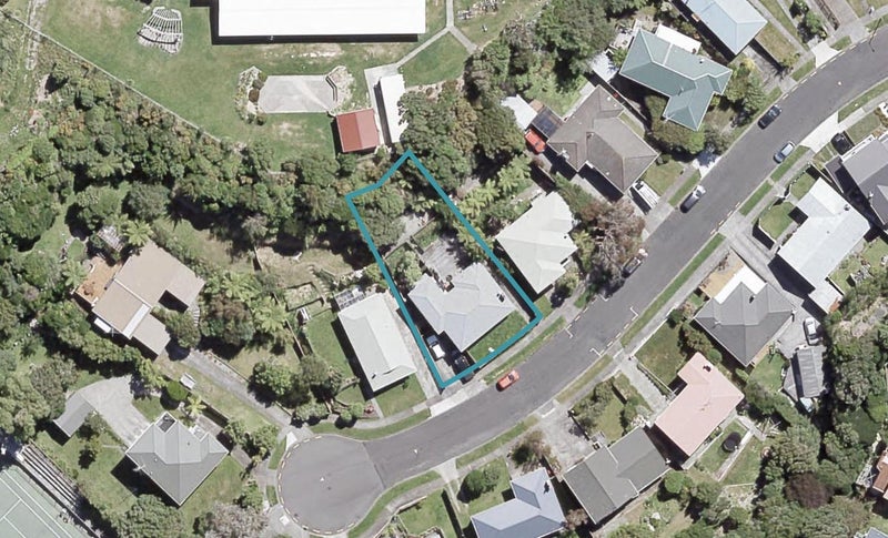 14 Barberry Grove, Maungaraki, Lower Hutt - Carousel 1