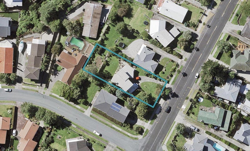 109 Bradbury Road, Botany Downs, Auckland - Carousel 1