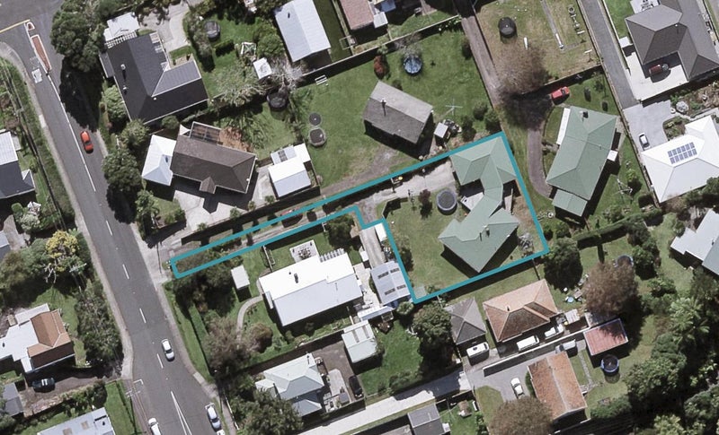 53B Govett Avenue, Frankleigh Park, New Plymouth - Carousel 1