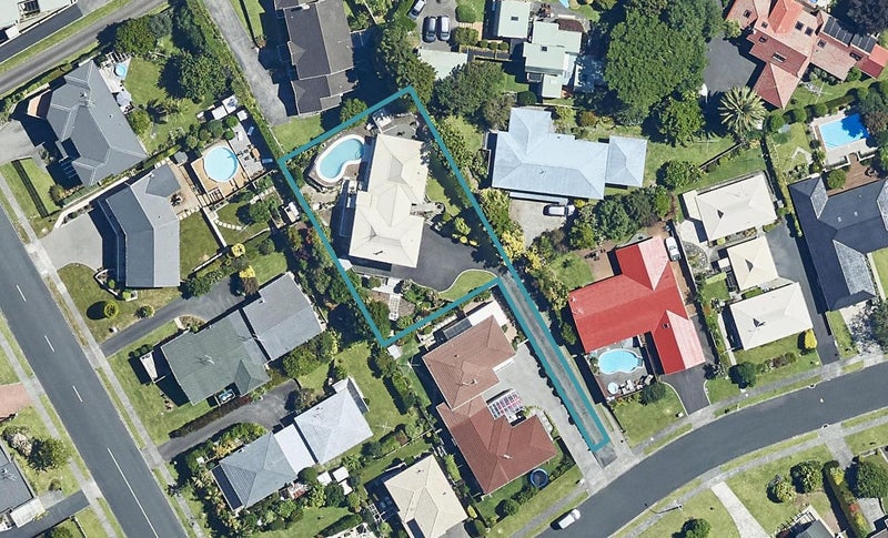 9 Clivedene Street, Matua, Tauranga - Carousel 1