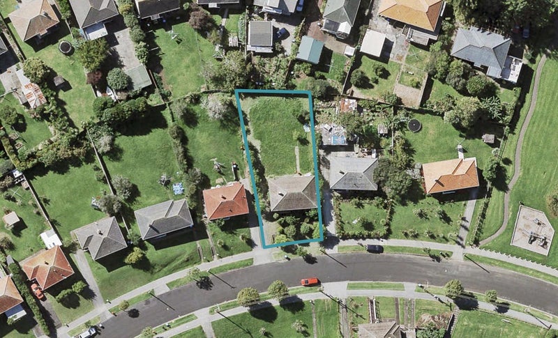 38 Leybourne Circle, Glen Innes, Auckland - Carousel 1