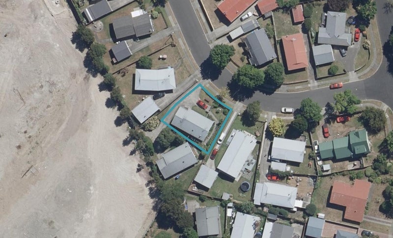 7A Sequoia Place, Pukete, Hamilton - Carousel 1