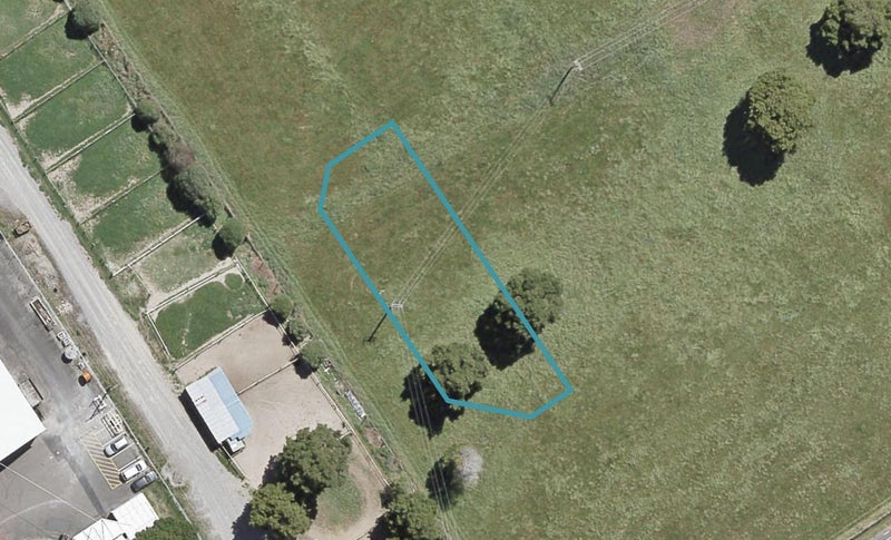 33 Castletown Street, Wallaceville, Upper Hutt - Carousel 1