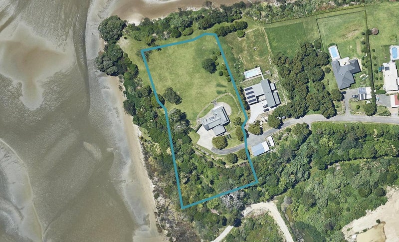 234 Ranginui Road, Welcome Bay, Tauranga - Carousel 1