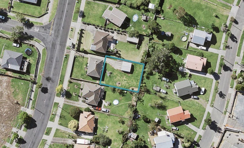 54A Taniwha Street, Wai o Taiki Bay, Auckland - Carousel 1