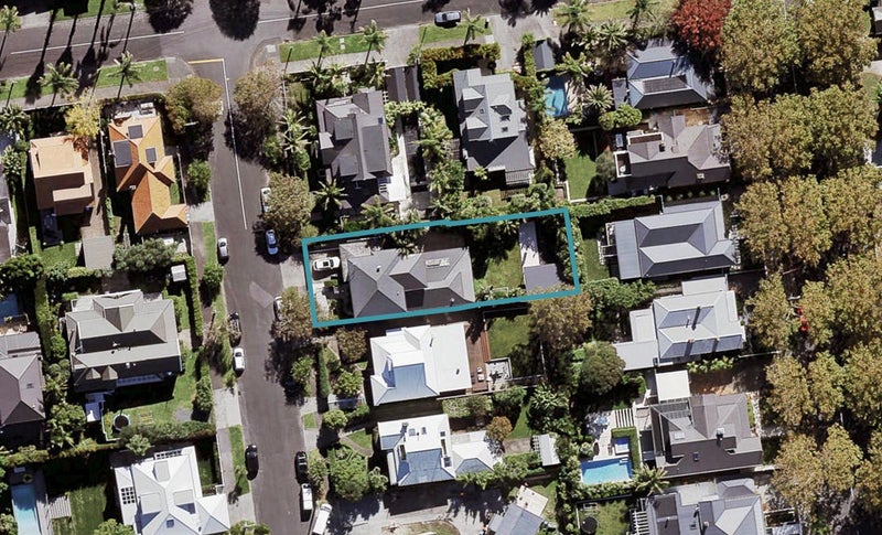 11 Galatea Terrace, Herne Bay, Auckland - Carousel 1