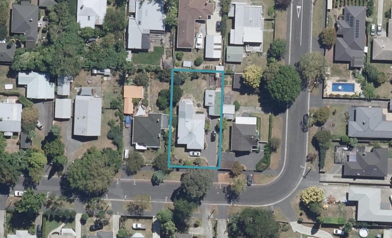17 Young Street, Claudelands, Hamilton - Carousel 1