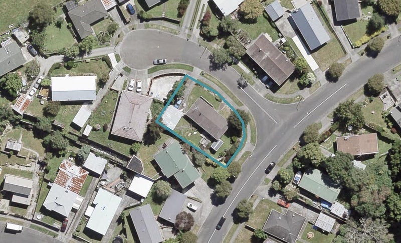 17 Larchmont Grove, Totara Park, Upper Hutt - Carousel 1