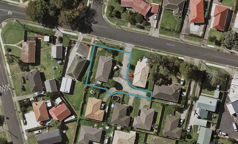 9 Flat Bush Road, Otara, Auckland - Carousel 1