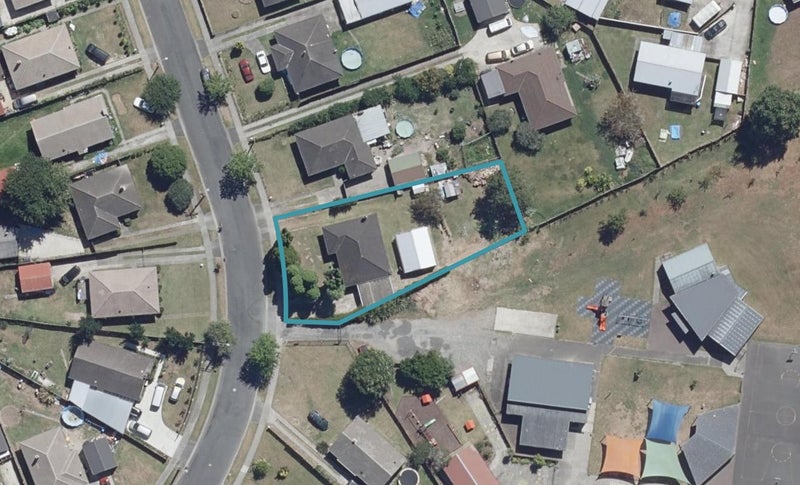 36 Tennyson Road, Enderley, Hamilton - Carousel 1