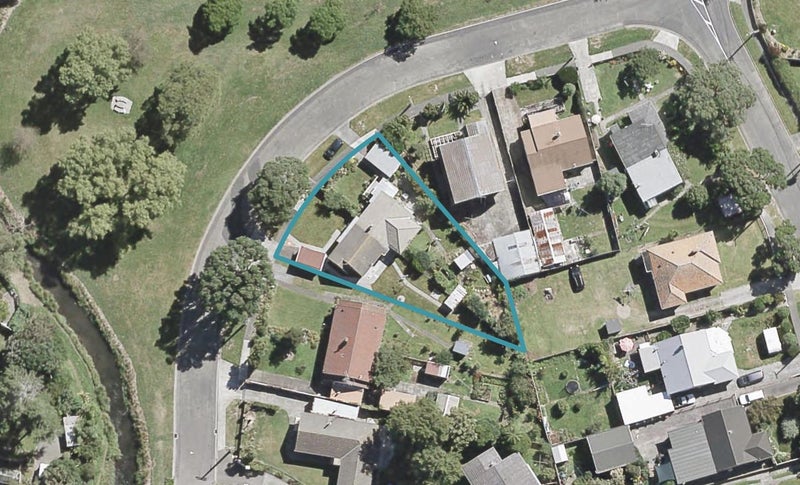 2/23 Hayward Terrace, Waiwhetu, Lower Hutt - Carousel 1