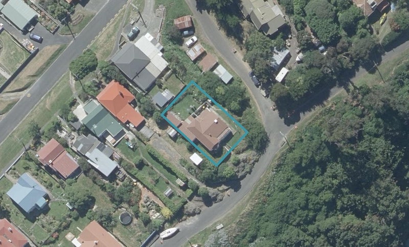 34 Island Terrace, Port Chalmers, Dunedin - Carousel 1