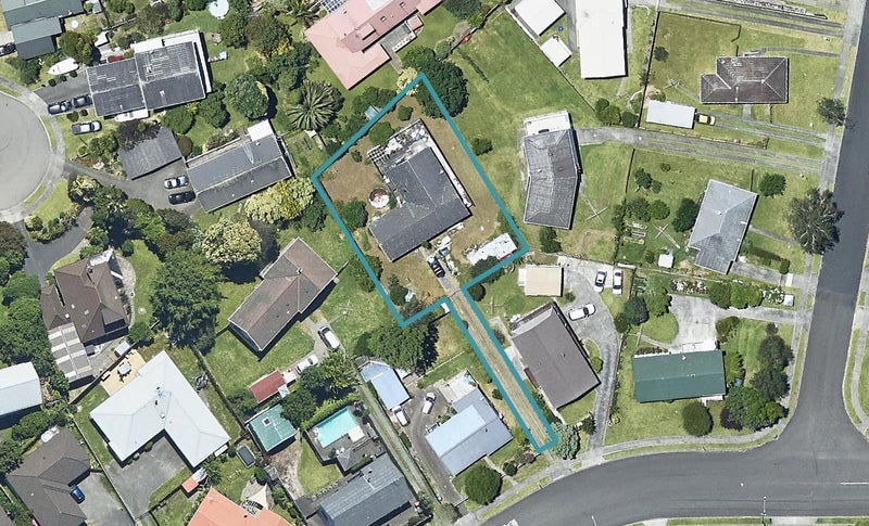 17 Esmeralda Street, Welcome Bay, Tauranga - Carousel 1