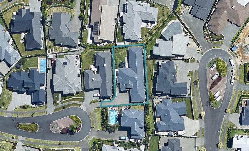 19 Kirkhill Close, Bethlehem, Tauranga - Carousel 1