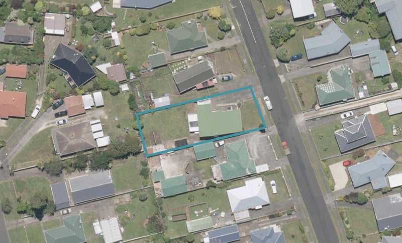 11 Tawhero Street, Gonville, Whanganui - Carousel 1