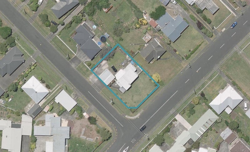2 Lincoln Road, Springvale, Whanganui - Carousel 1