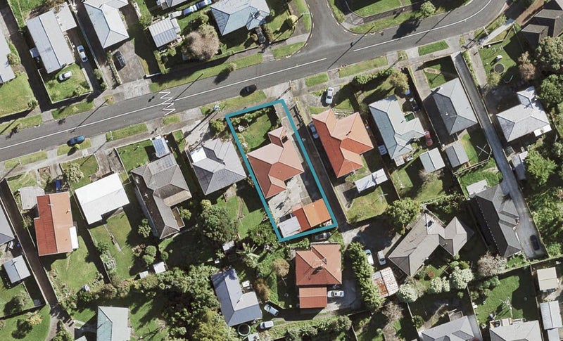 48 Valonia Street, New Windsor, Auckland - Carousel 1