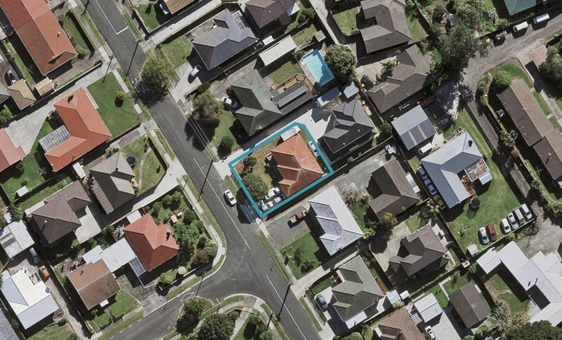 10 Wintere Road, Papatoetoe, Auckland - Carousel 1