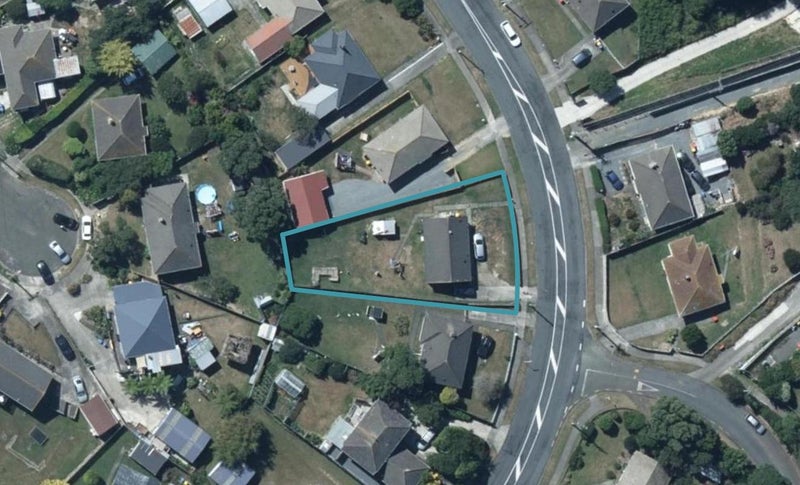 90 Mckillop Street, Ranui, Porirua - Carousel 1