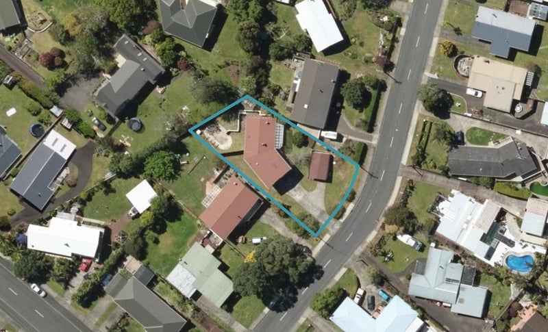 27 Te Paka Crescent, Kamo, Whangarei - Carousel 1
