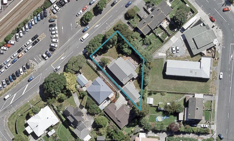 86 Cambridge Terrace, Waterloo, Lower Hutt - Carousel 1