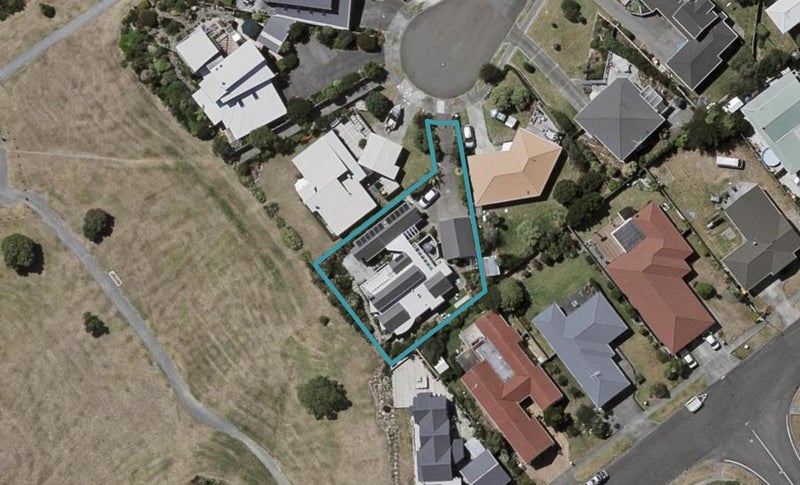 25 Major Durie Place, Waikanae Beach, Waikanae - Carousel 1