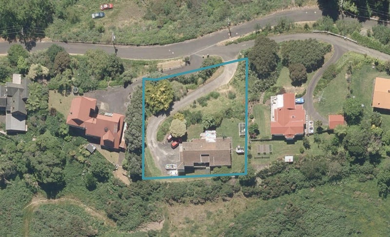 24 Shakespeare Road, Bastia Hill, Whanganui - Carousel 1