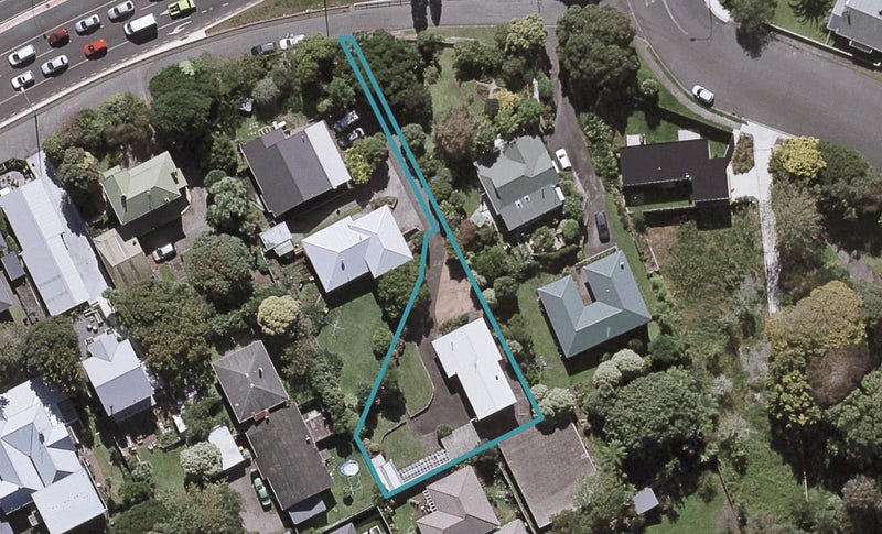 30B Waiwaka Terrace, Strandon, New Plymouth - Carousel 1