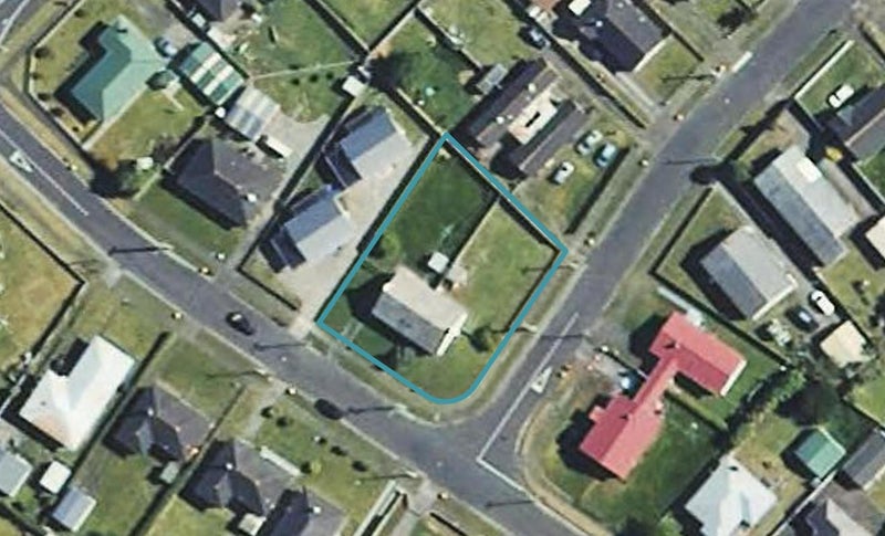 7 Mclean Street, Hawera - Carousel 1