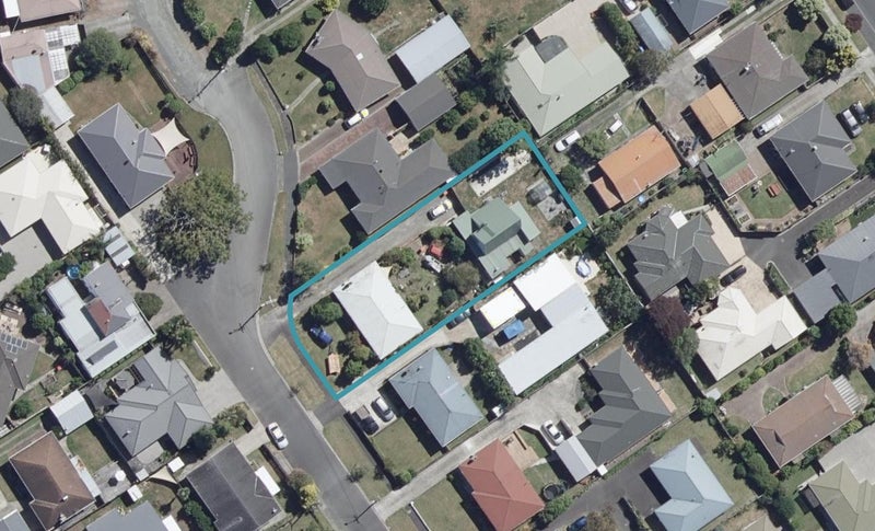 36 Taylor Terrace, St Andrews, Hamilton - Carousel 1