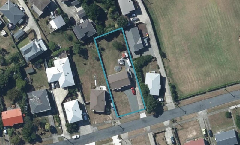 12 Tuki Street, Titahi Bay, Porirua - Carousel 1