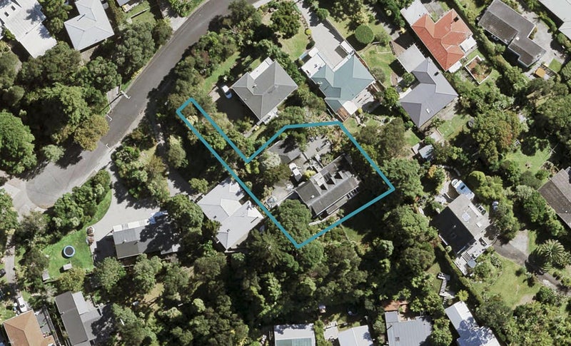 120 Takahe Road, Titirangi, Auckland - Carousel 1