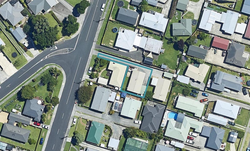 65B Queen Road, Bellevue, Tauranga - Carousel 1