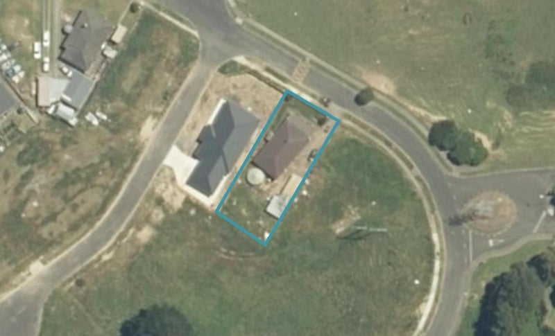 20 Heather Green Avenue, Meremere - Carousel 1