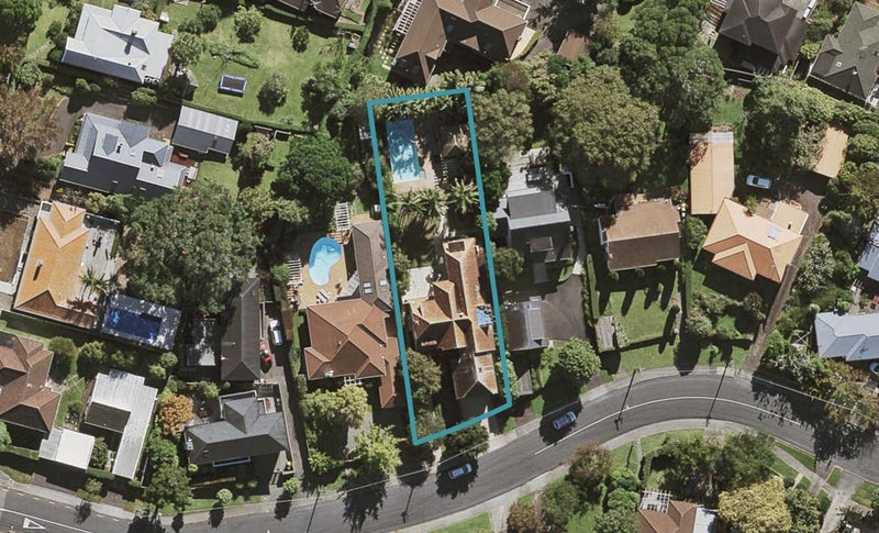 11 Korau Road, Greenlane, Auckland - Carousel 1