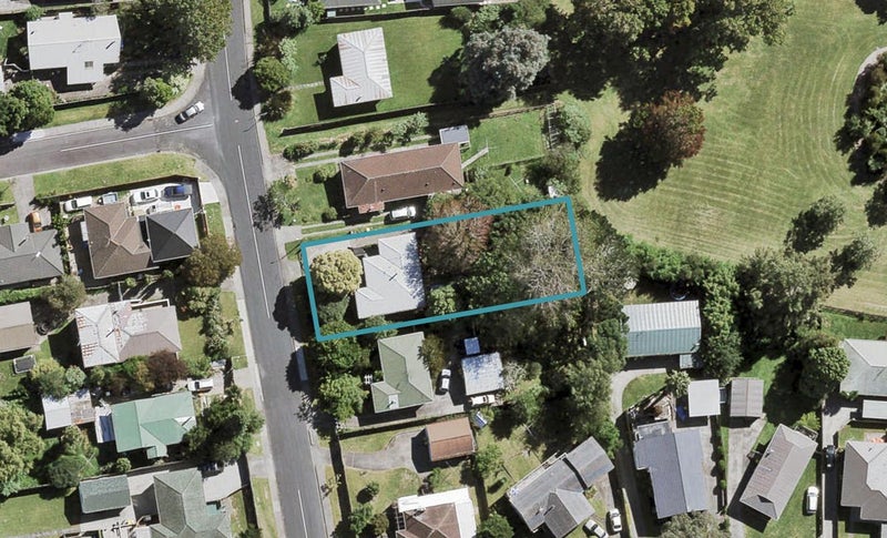 10 Ranui Avenue, Ranui, Auckland - Carousel 1