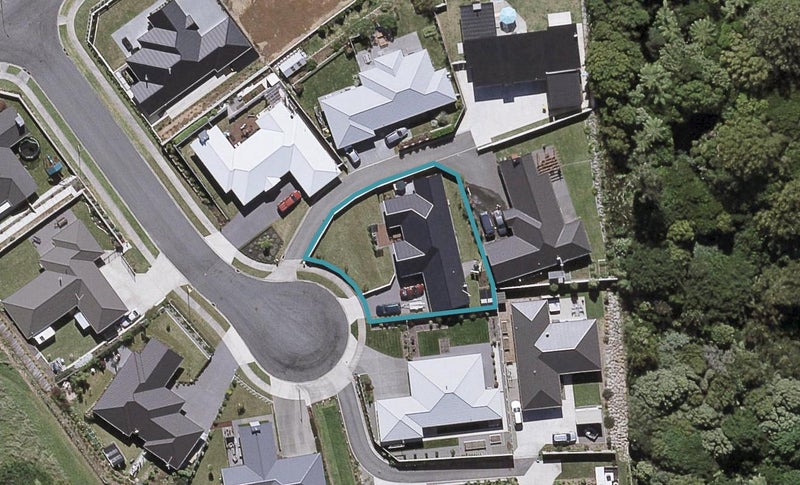 5 Pipitea Place, Whalers Gate, New Plymouth - Carousel 1