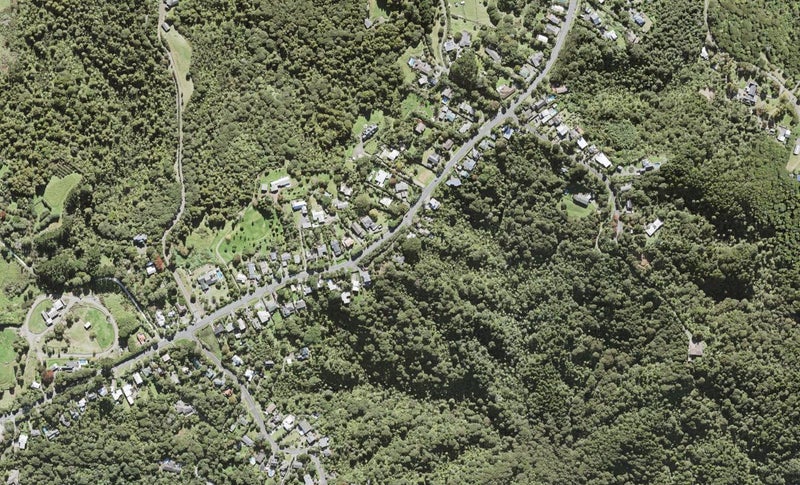 1092 Scenic Drive North, Swanson, Auckland - Carousel 1