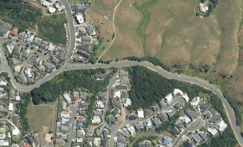 57 Saint Ives Drive, Camborne, Porirua - Carousel 1
