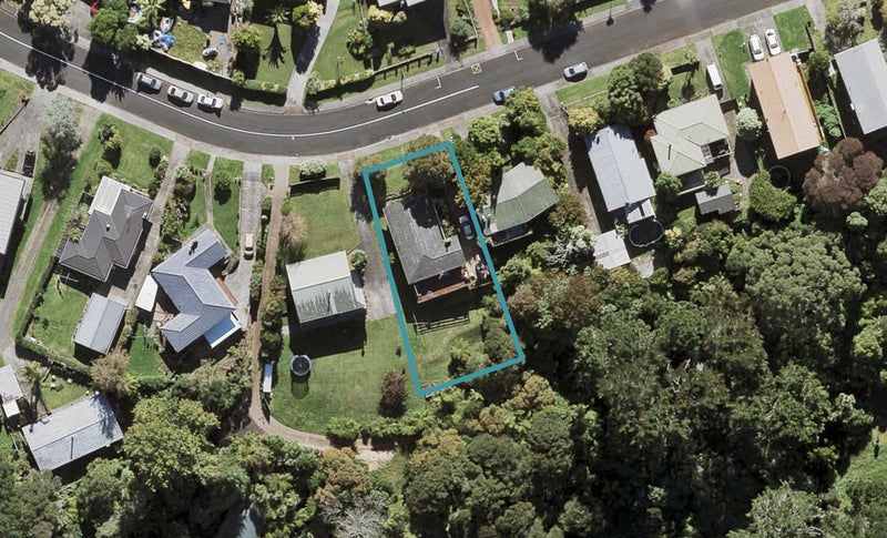 41 Hartley Terrace, Massey, Auckland - Carousel 1