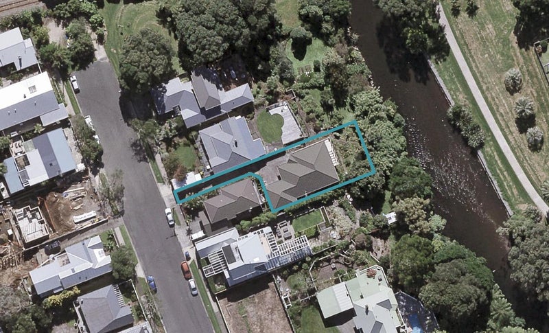7A Autere Street, Strandon, New Plymouth - Carousel 1