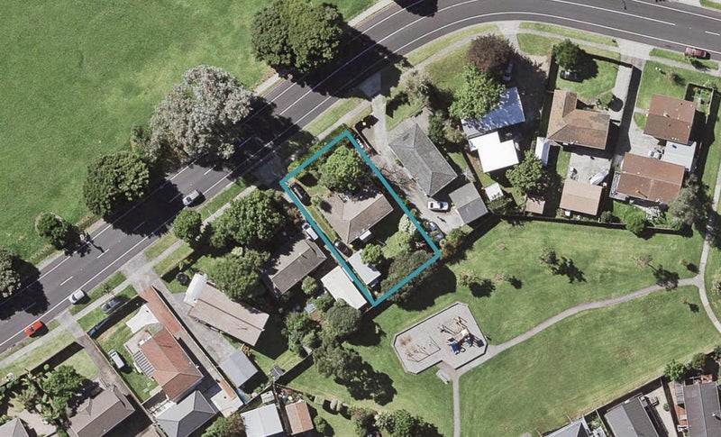 155 Gills Road, Half Moon Bay, Auckland - Carousel 1