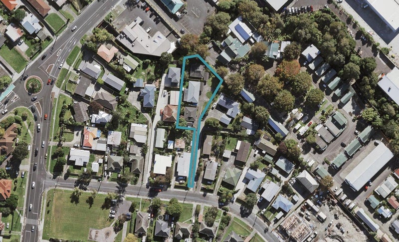 3/18 Tonar Street, Northcote, Auckland - Carousel 1