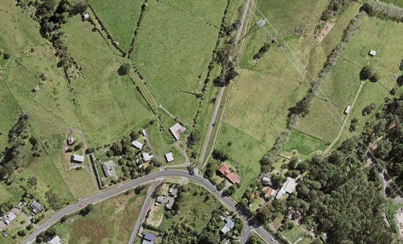 13 Puhikawa Street, Massey, Auckland - Carousel 1