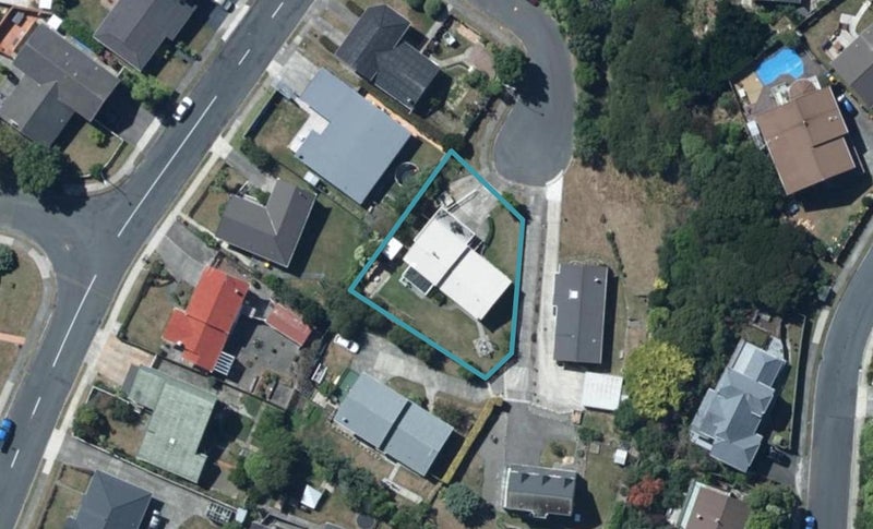 4 Ness Grove, Papakowhai, Porirua - Carousel 1