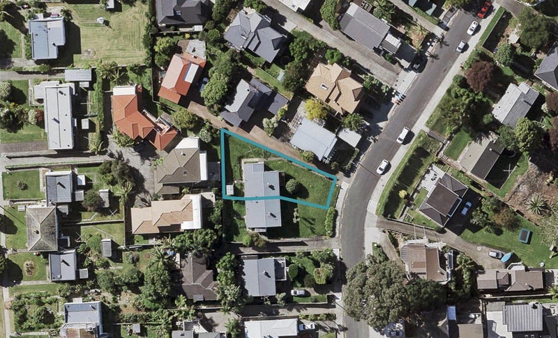 52 Kurahaupo Street, Orakei, Auckland - Carousel 1
