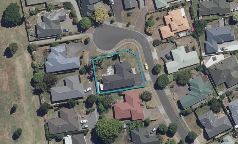 7 Greenough Place, Rototuna, Hamilton - Carousel 1