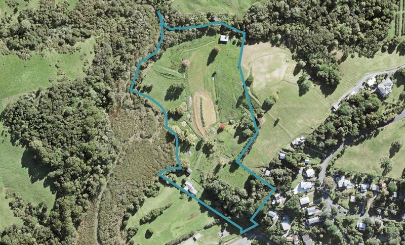 15 Baddeleys Beach Road, Tāwharanui Peninsula, Matakana - Carousel 1