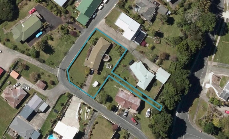 37 Memorial Drive, Parahaki, Whangarei - Carousel 1