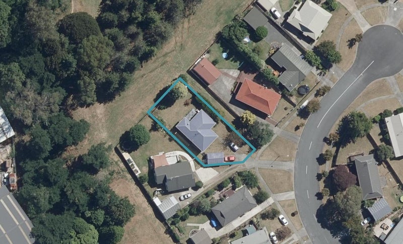 49 Balmerino Crescent, Pukete, Hamilton - Carousel 1